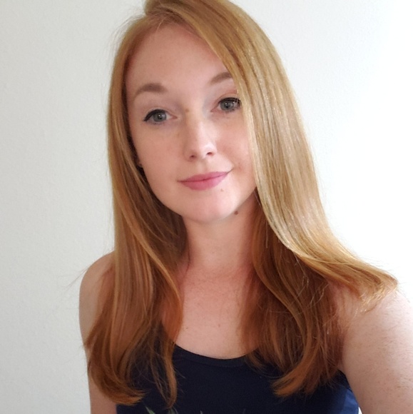 Meet your Posher, Sarah - Picture 2 of 2